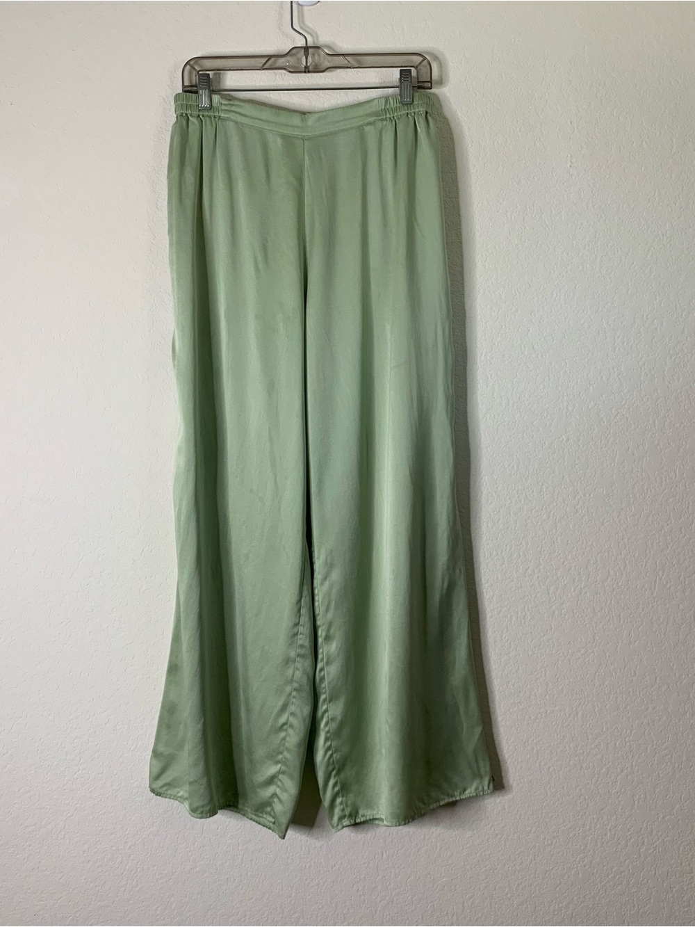 Lunya Womens green washable silk pajama pants with side slit XL